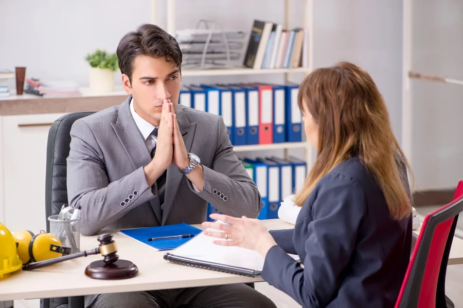 How Lawyers Help Clients Navigate Complex Legal Cases How Lawyers Help Clients Navigate Complex Legal Cases